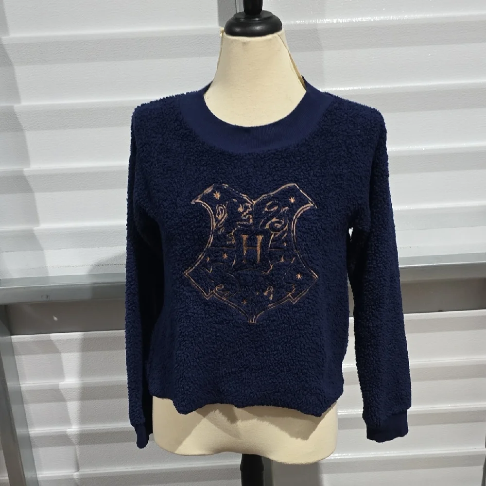 Women's Harry Potter Navy Fleece Pajama‎ Top with Embroidered Crest Size Medium